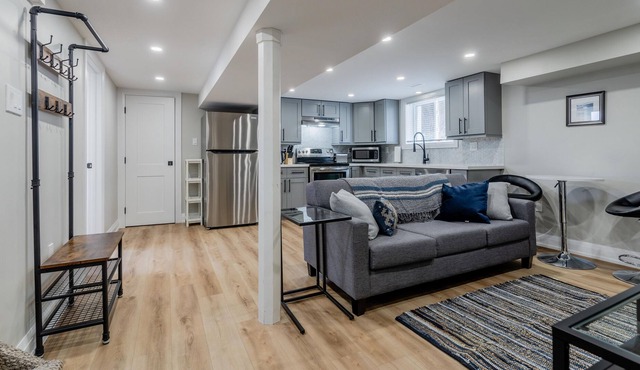 One bedroom apartment near Hamilton