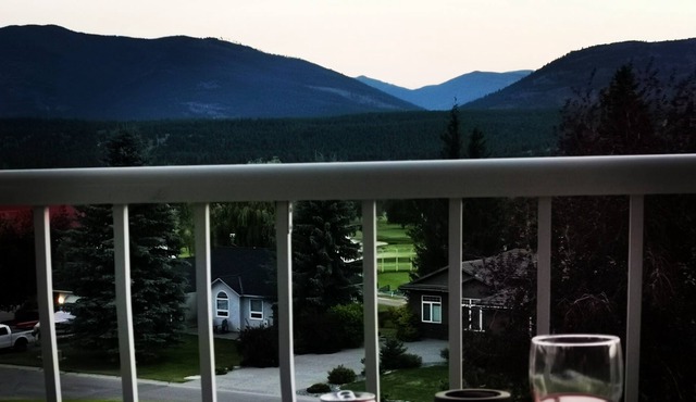 Panoramic mountain view, hot spring, beach, hike, golf, ski