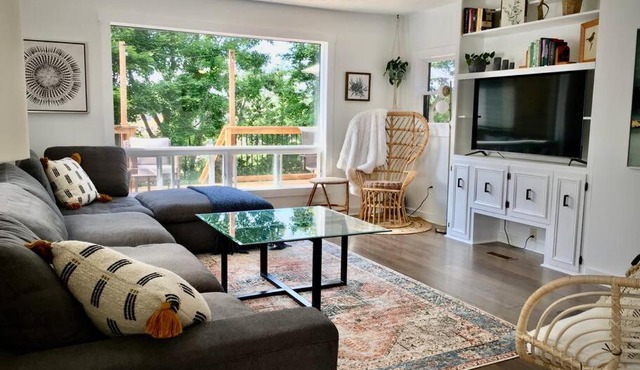 Parkman Pad in Montague