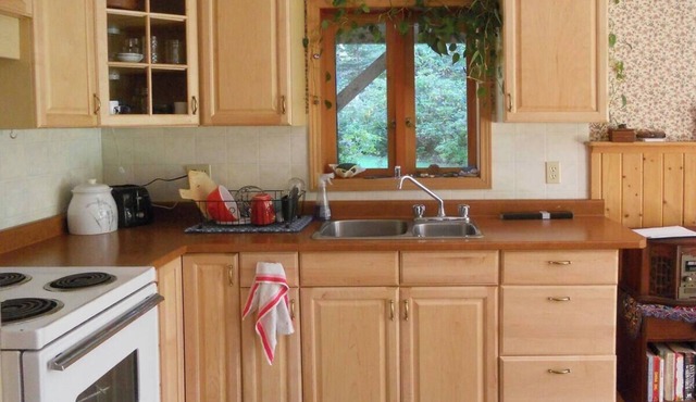Peaceful, comfortable getaway - surrounded by gardens and forest.