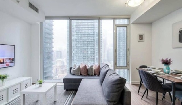 Peter Street Downtown Toronto Suites