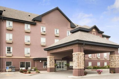 Prairie Crest Calgary Airport by IHG