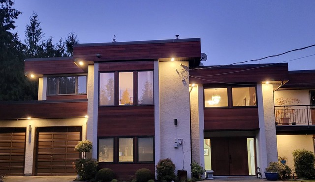 Prestigious Location Desirable Executive Home, Very Large Clean Rental.