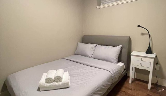 Private 1BR Suite in Prime Vancouver Location