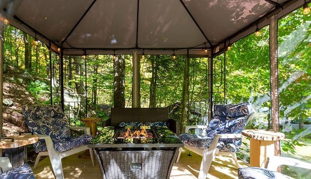 Private Beachfront Oasis on Skeleton Lake