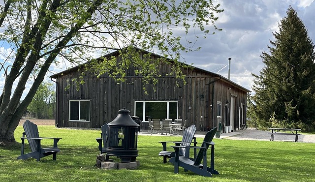 Private country suite on pond located In Amish country. Only 5 min from Norwich