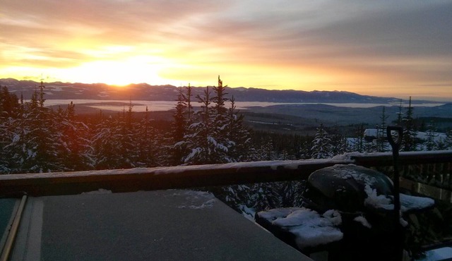 Private Large Chalet True Ski-In Ski-Out Perfect Location, Family/Pet Friendly