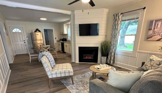 Private Monkey Junction Getaway - 10 Mins to Carolina Beach!