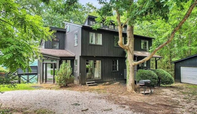 Private Mountain Retreat Near Sewanee | 2 Homes, Sleeps 20