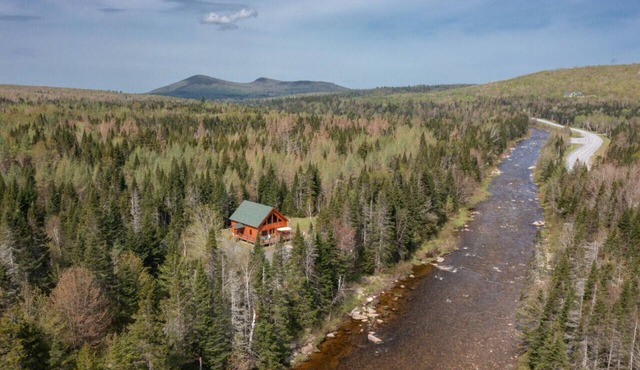 Private Riverfront Cabin at Bretton Woods