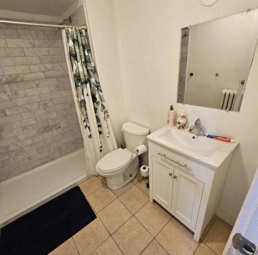 Private Room for MAJOR INTERNATIONAL SPORTING EVENT WORLDCUP Lovers-Direct Access to BMO FIELD-FAST WIFI