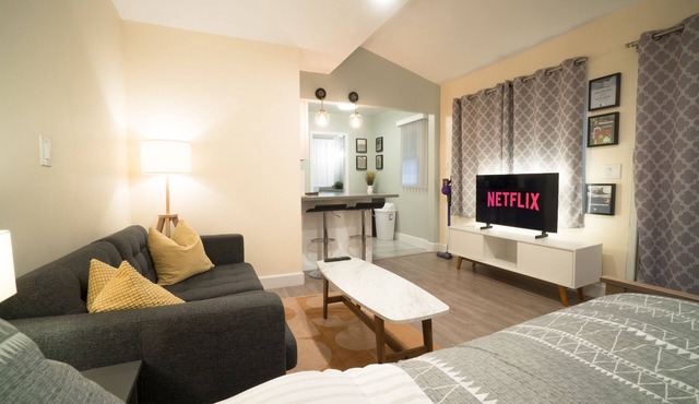 Private Studio - Quiet & Convenient in Pasadena