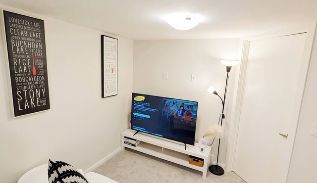 Private Suite | Prairie Pointe & Near UofM