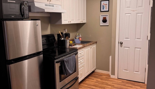 Private Suite w/Kitchen, Laundry, Gym, & Hot Tub at Tamarack