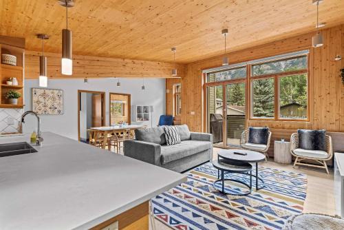 Pyrenees #202 - LEED Gold Certified