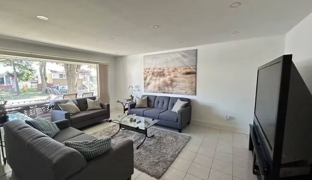 Quiet City Retreat in Lavaln