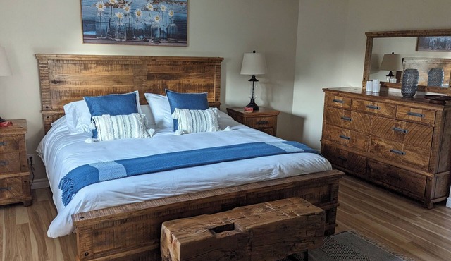 Quiet Country Escape Close To Many Beaches Parks Golf Courses a cyclist favorite