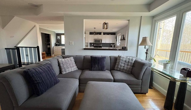 Quiet MAJOR INTERNATIONAL SPORTING EVENT Home Base Near Pickering GO | Executive 4BR Stay
