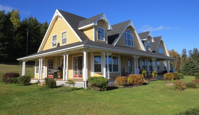 Rattenbury Hillside Escape