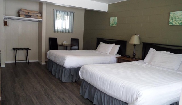 Ray Lyn Motel