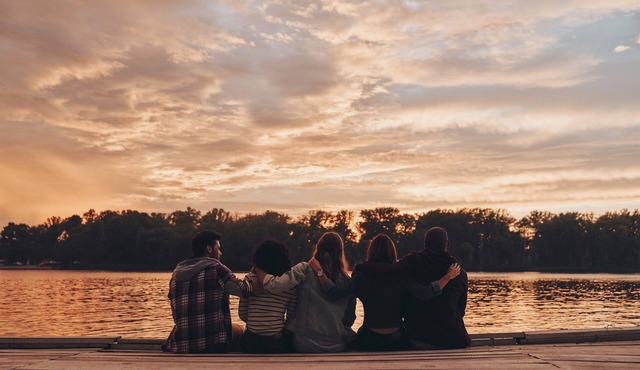 Relax on the Shores of Charming Lac McArthur