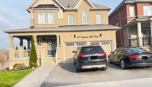 Relaxing 4-Bedroom Retreat in Bowmanville, Clarington