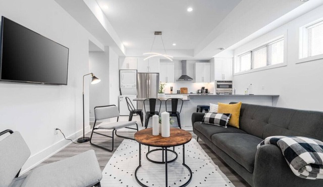 RentX| Downtown London/2bd/2Bath