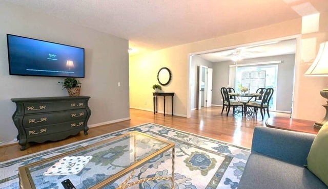 Retro Chic Forest Acres Condo