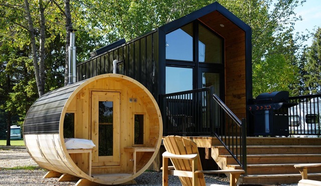 RIVER NORTH - Hard Top Wilderness Retreat With Sauna