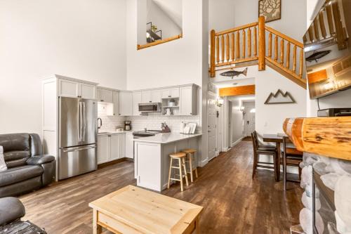 Riverside Condos by Fernie Central Reservations