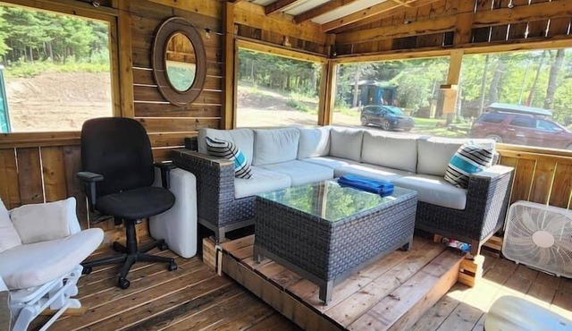 Riverside RnR Glamping Retreat