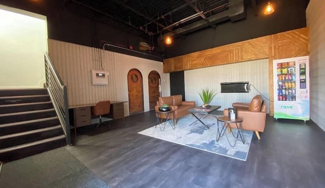 RNDup Urban Lofts Exec Single Room Modern and Trendy!