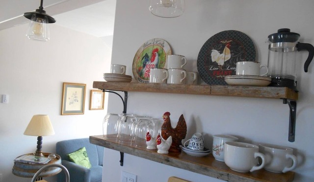 Royal Road Retreat ~ Cheesemaker’s Loft (sleeps 6 max)