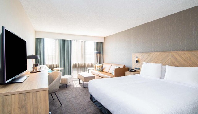 Sandman Hotel Montreal - Longueuil