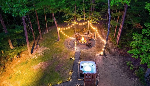 Secluded Mountain Cabin w/Hot Tub, Fire Pit, + Game Loft Near Bryce Resort