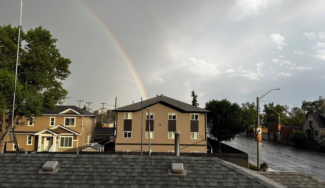 Secured Private Double Bedroom with Desk & Private Toilet in Downtown Edmonton.