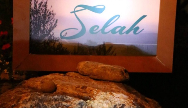 Selah Retreat Guesthouse B&B - "Defining Tranquility, Beauty and Excellence!"