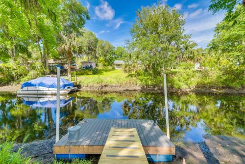 Shared Dock & Fire Pit: Withlacoochee River Gem!