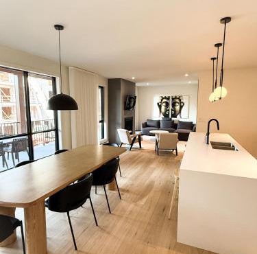 Ski-In Adjacent 200m - 3BR - Free Shuttle - Sleeps 8