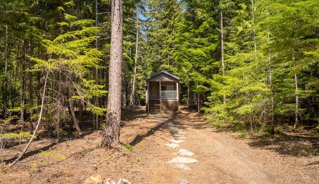 Small, private, affordable and surrounded by nature in Meadow Creek