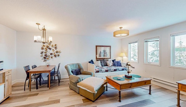SnowCrest Village, Unit 5B
