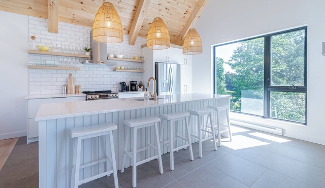 SOFA VILLAS | 106 | Cozy Chalet at the Ste-Anne Mountain