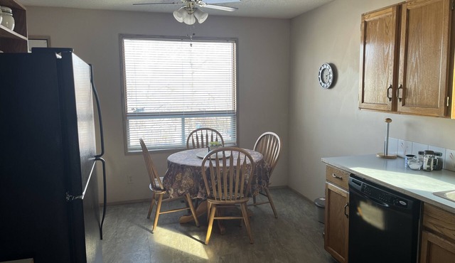 Somerset - Furnished 4 Bedroom Home
