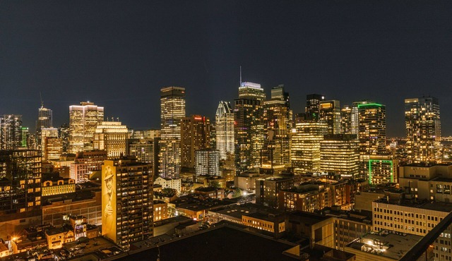 Sonder Maisonneuve | Stellar Two-Bedroom Apartment w/Balcony