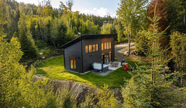 Spa & Montagne de Ski | Brand New | La Luxueuse