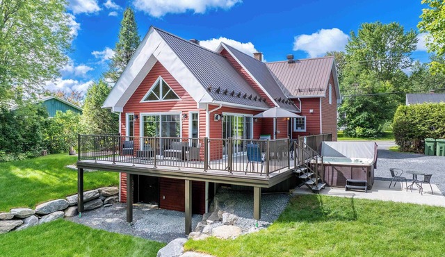 Spa, Pool Table & Waterfront | Terrasse Lac Aylmer