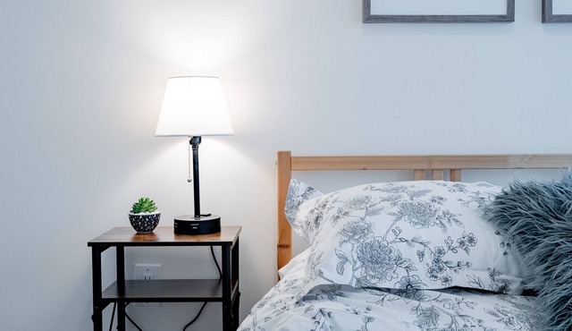 Spacious, Family-Friendly 3 Bedroom, 3 Washroom ~ Bradford ~ West Gwillimbury