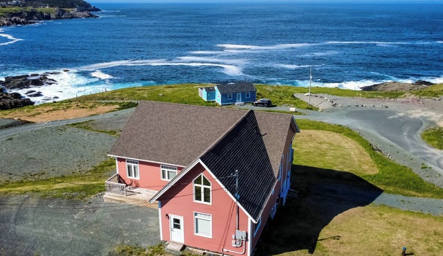 Spacious 4 Bedroom Ocean view Property in Scenic Pouch Cove NL