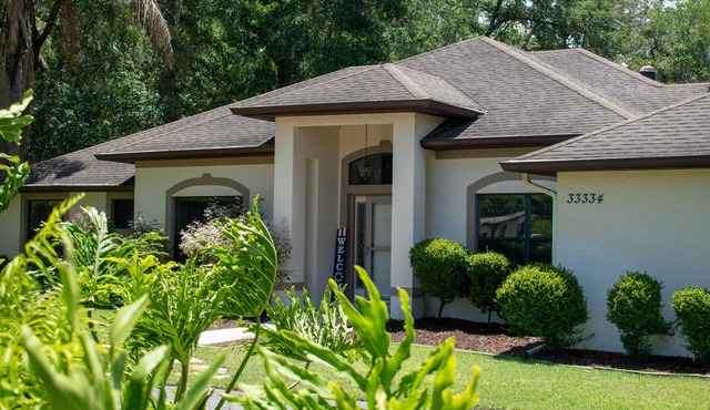 Spacious lake view home near Historic Downtown Mount Dora!