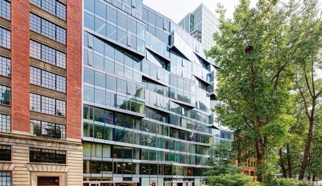 Spacious Loft in Heart of Montreal, Prime Location!